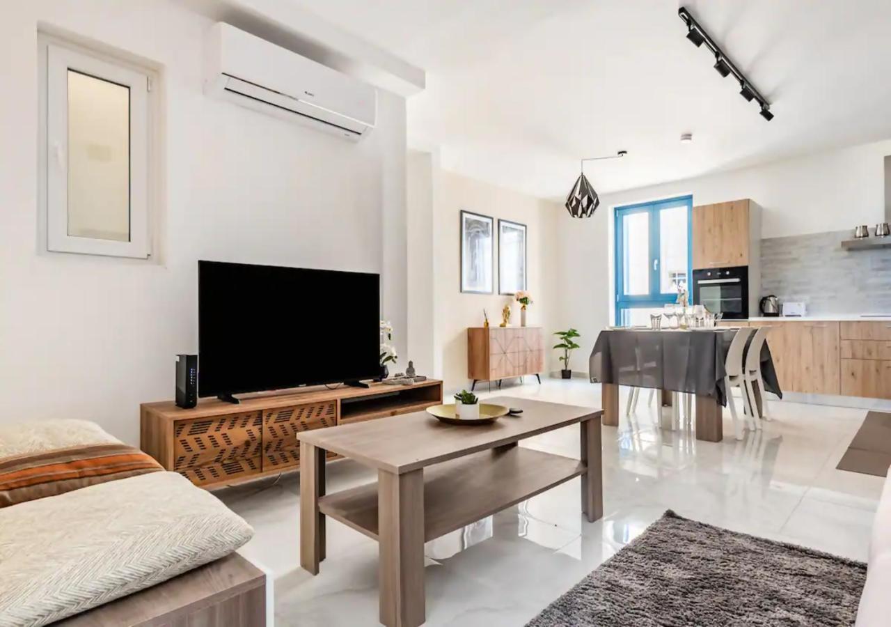 Sea View Luxury Apartment Brand New In 발레타 외부 사진